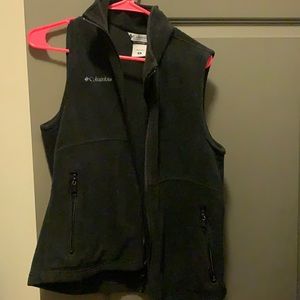 Columbia vest